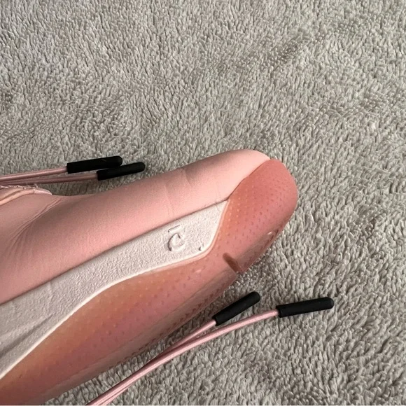 Clove Classic Nursing Clarino Vegan Leather Elastic Cushion Sneaker Shoe Pink Up - Picture 13 of 17